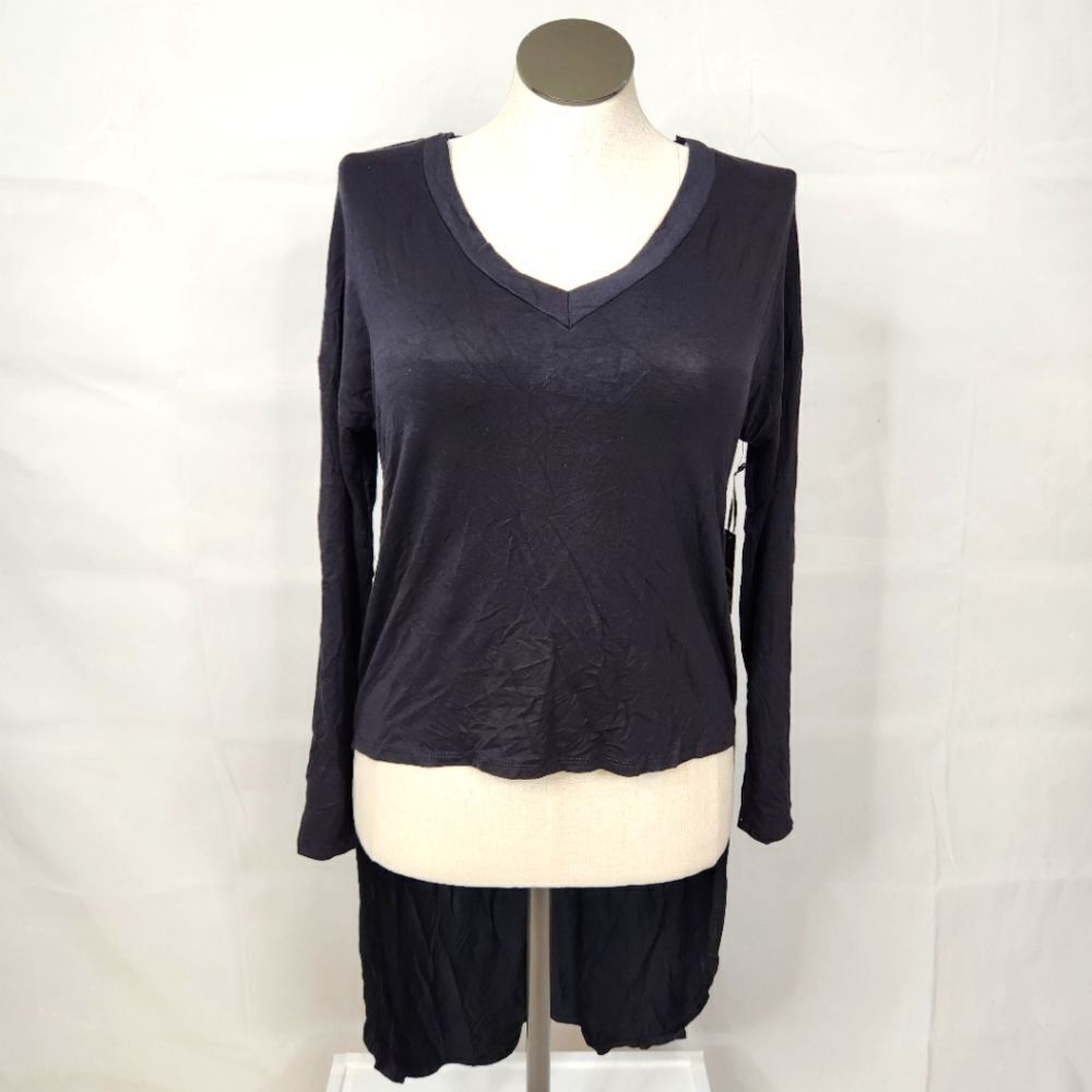 NWT Liberty Love High Low Black Long Sleeve V-Neck Top Sz L